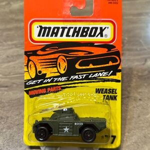 Vintage 1996 Matchbox ARMY WWII Military Studebaker Weasel Tank #77